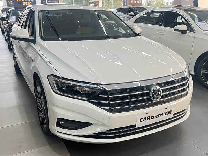 Фото 3 - Volkswagen Sagitar L