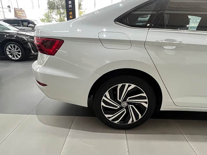 Фото 5 - Volkswagen Sagitar L