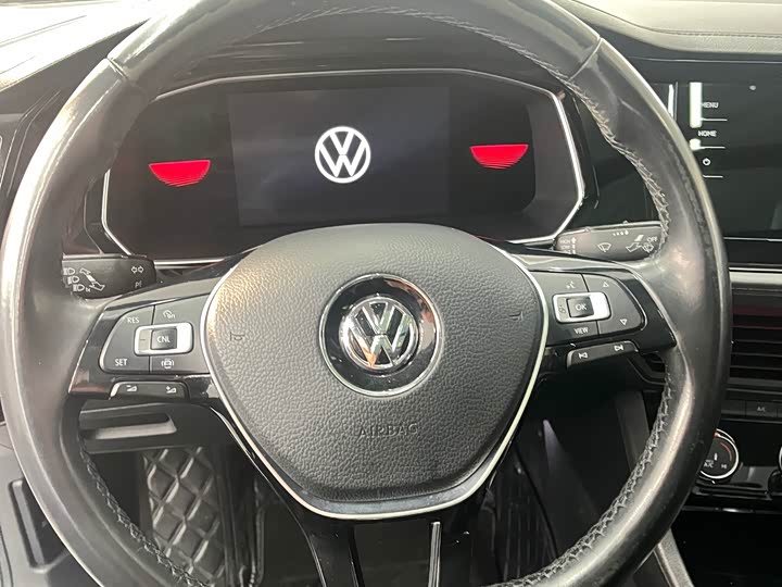 Фото 9 - Volkswagen Sagitar L
