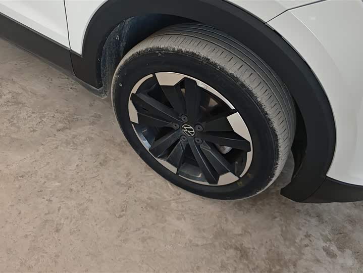 Фото 6 - Volkswagen Tacqua