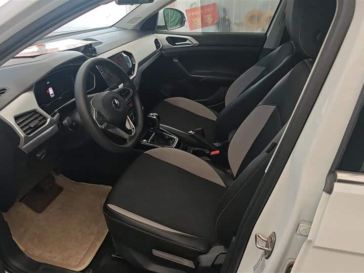 Фото 9 - Volkswagen Tacqua