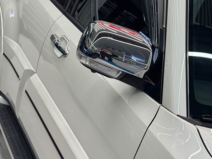 Фото 7 - Mitsubishi Pajero