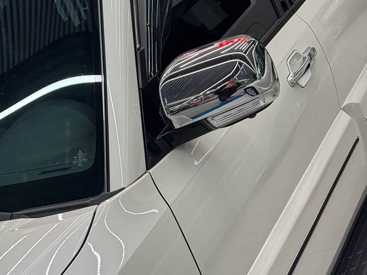 Фото 8 - Mitsubishi Pajero