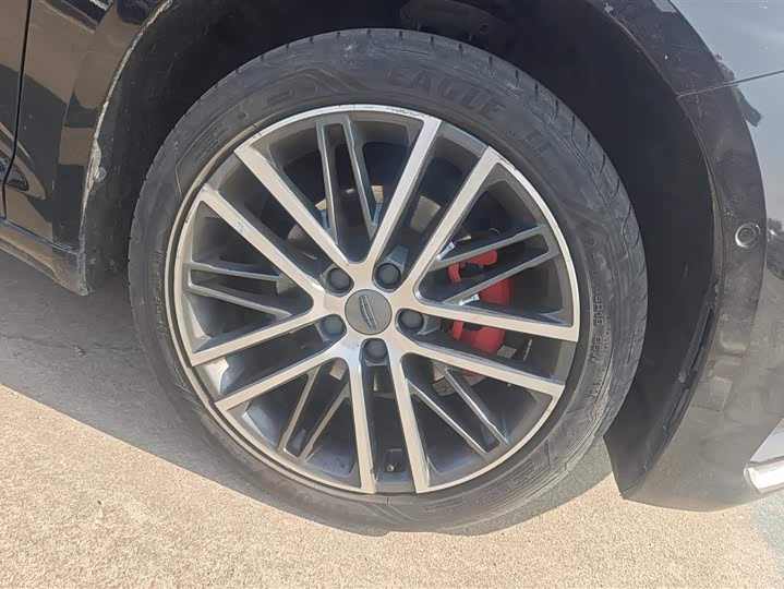 Фото 6 - Geely Preface