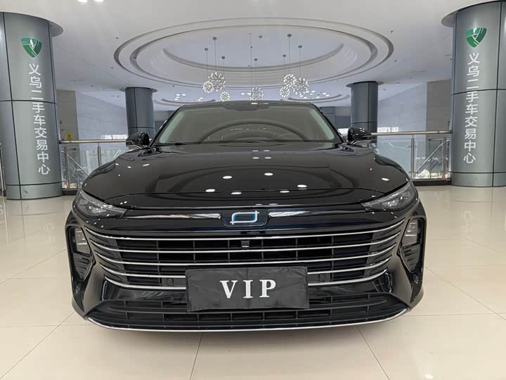 Фото 1 - Bestune B70