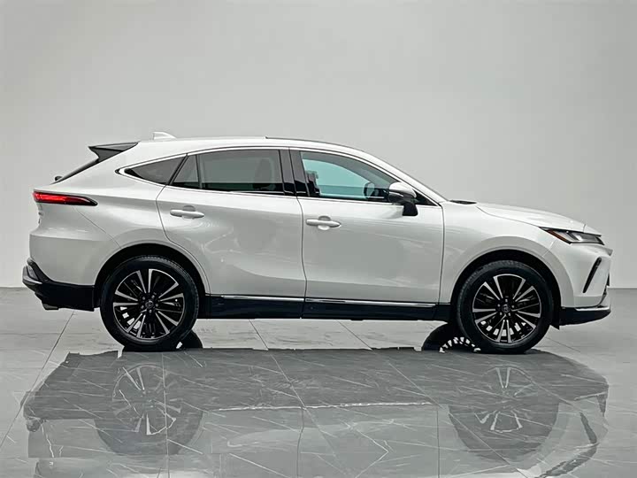 Фото 7 - Toyota Venza