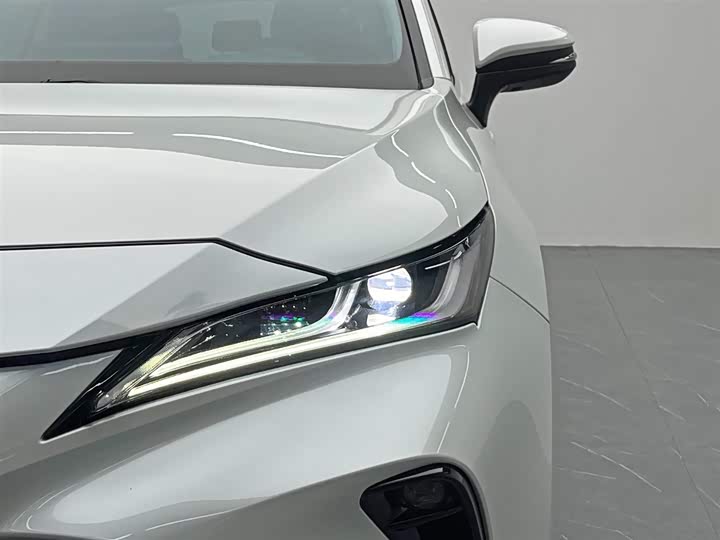 Фото 9 - Toyota Venza