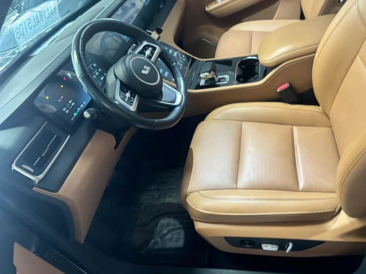 Фото 4 - LiXiang One