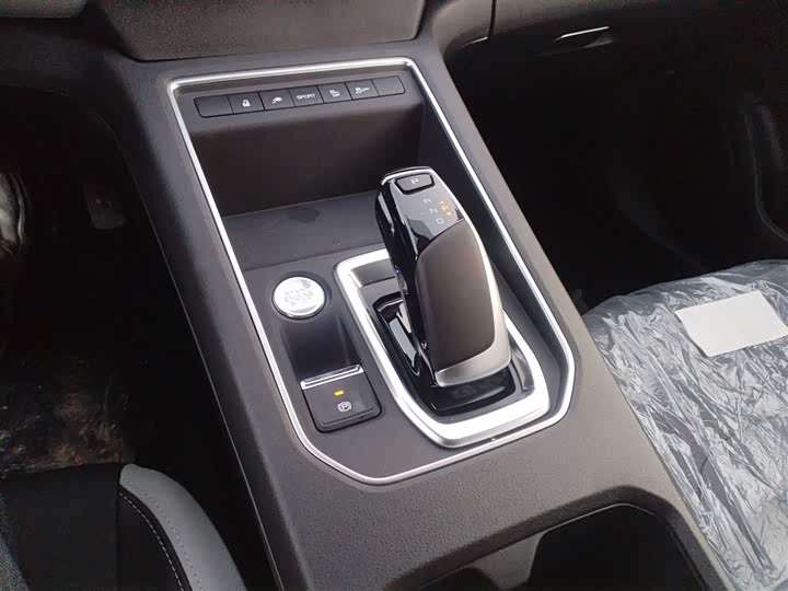 Фото 6 - Dongfeng Aeolus E70