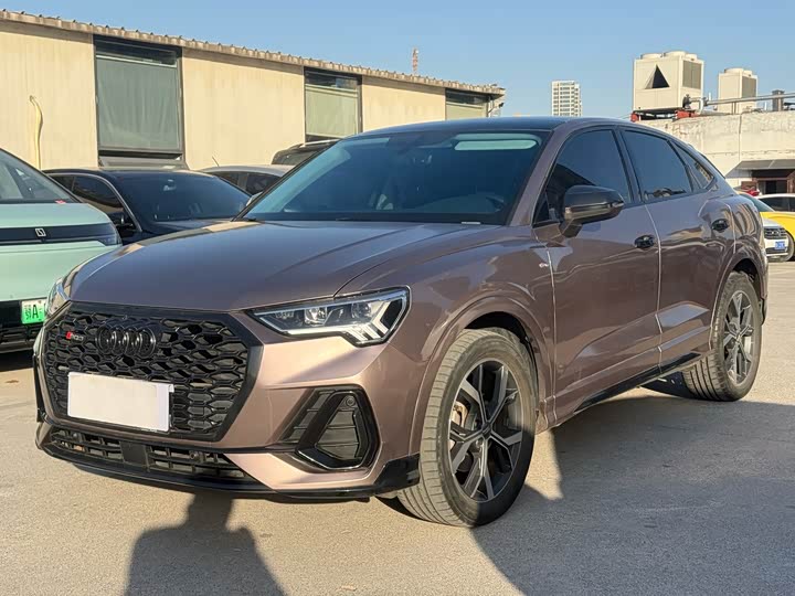 Фото 1 - Audi Q3 Sportback