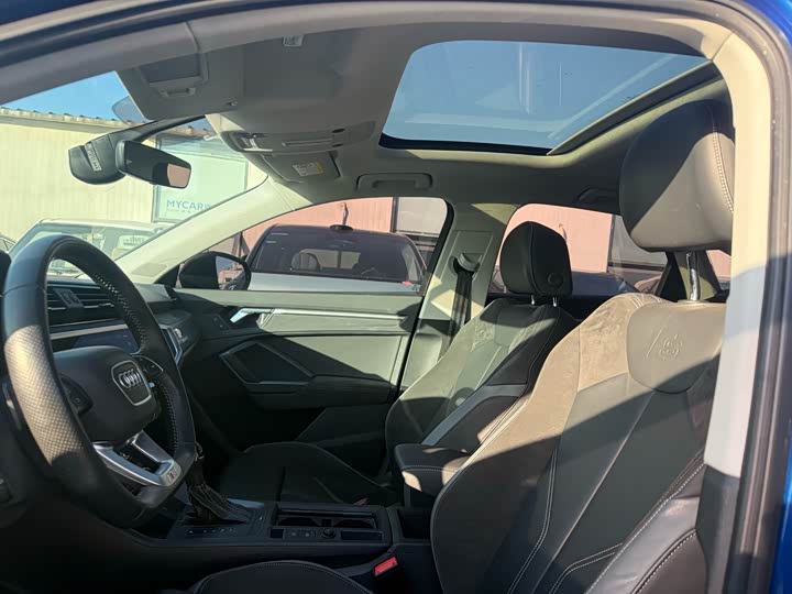 Фото 7 - Audi Q3 Sportback