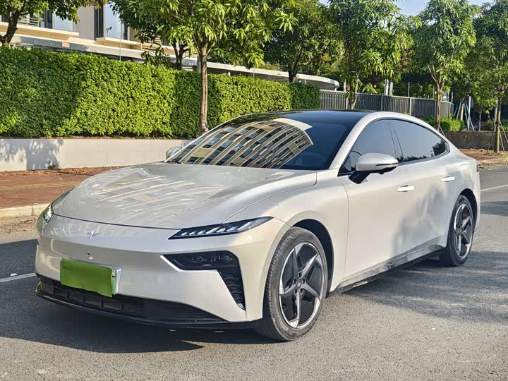 Фото 1 - Dongfeng Yipai eπ 007