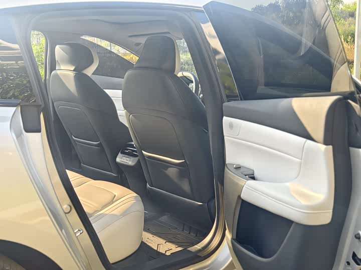 Фото 9 - Dongfeng Yipai eπ 007