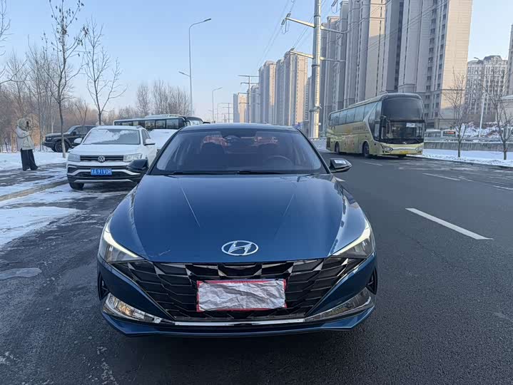 Фото 2 - Hyundai Elantra N line