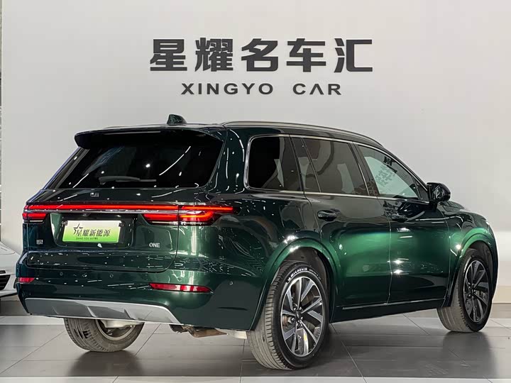 Фото 8 - LiXiang One