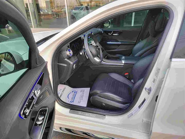 Фото 6 - Mercedes-Benz C-Class