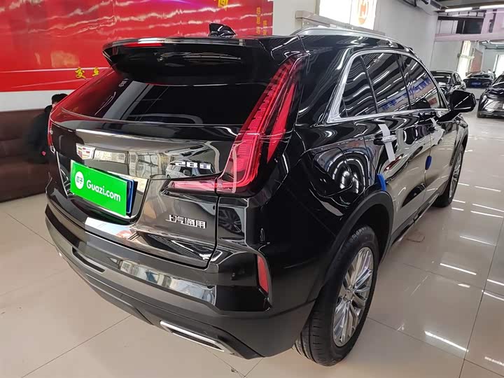 Фото 7 - Cadillac XT4