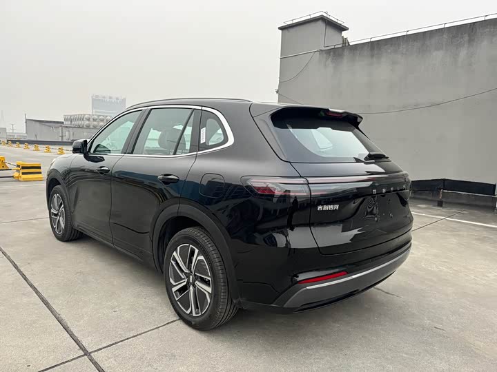 Фото 6 - Geely Galaxy Starship 7