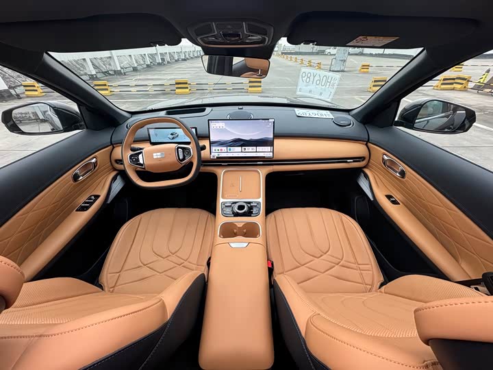 Фото 9 - Geely Galaxy Starship 7