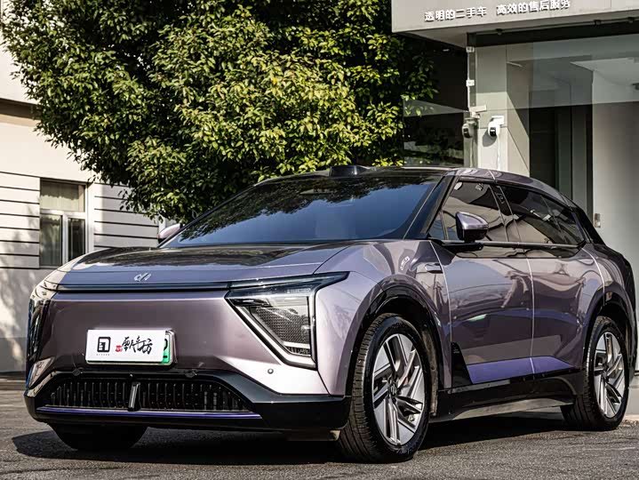 Фото 2 - HiPhi Y