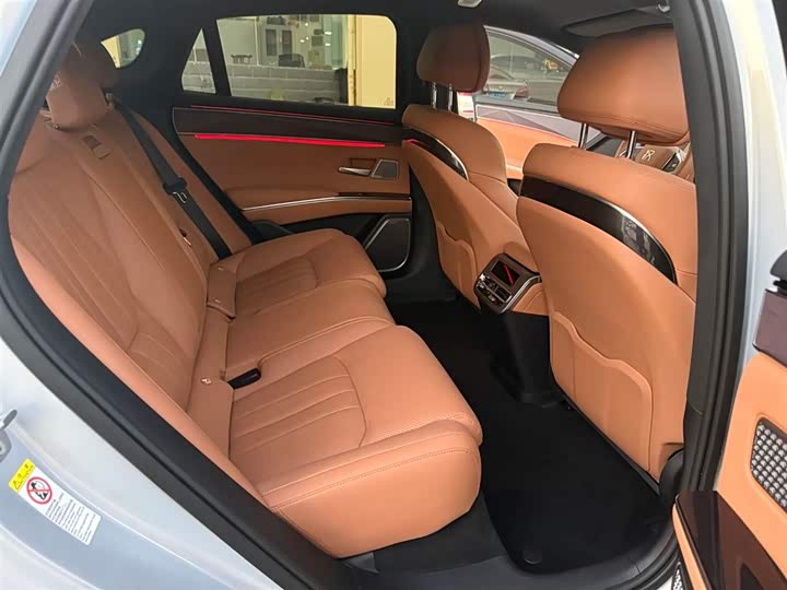 Фото 7 - BYD Han L