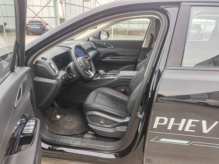 Фото 4 - Hongqi HS3 Hybrid