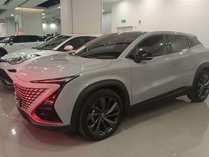 Фото 1 - Changan UNI-T