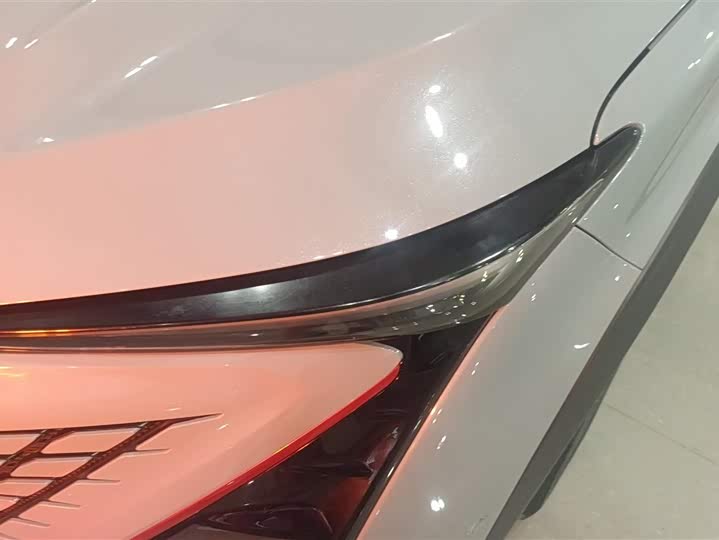 Фото 5 - Changan UNI-T