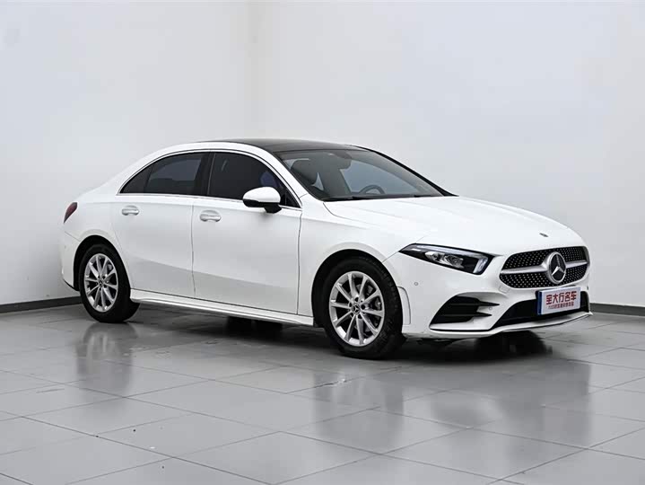 Фото 4 - Mercedes-Benz A-Class