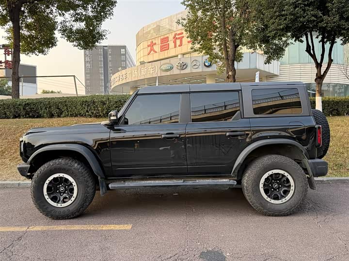 Фото 3 - Ford Bronco