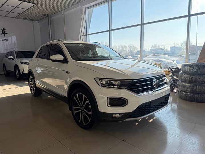 Фото 3 - Volkswagen T-Roc