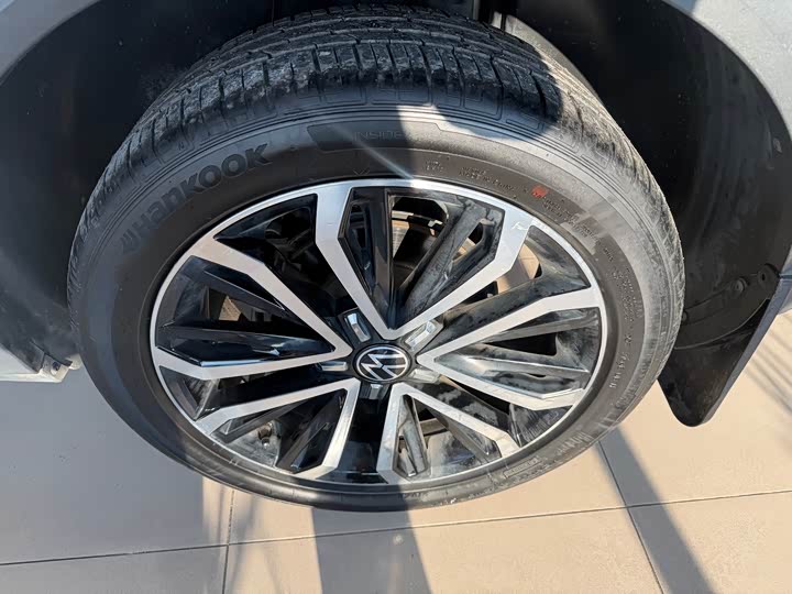 Фото 7 - Volkswagen T-Roc