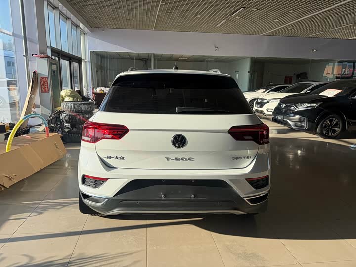 Фото 9 - Volkswagen T-Roc