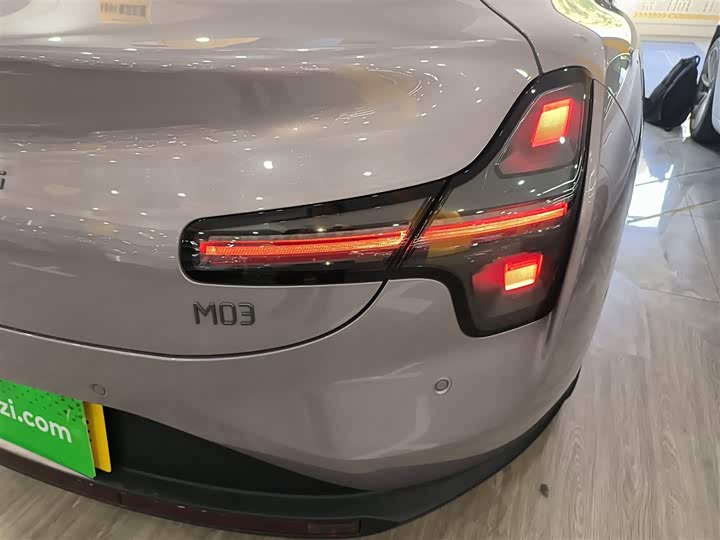 Фото 8 - XPeng Mona M03