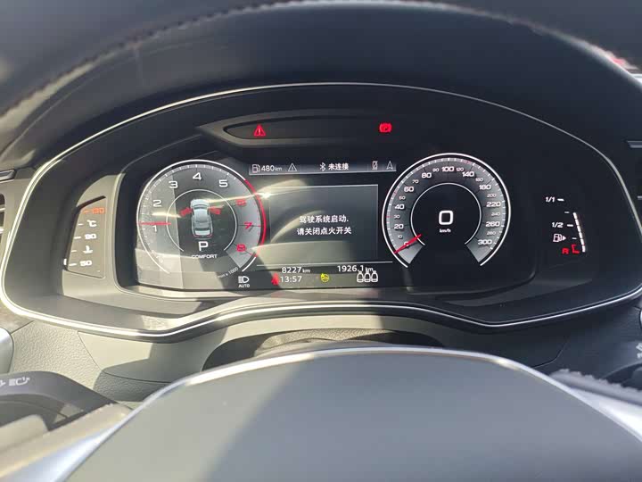 Фото 4 - Audi A6L