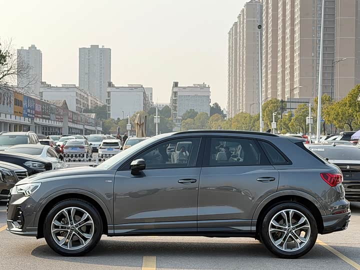 Фото 5 - Audi Q3