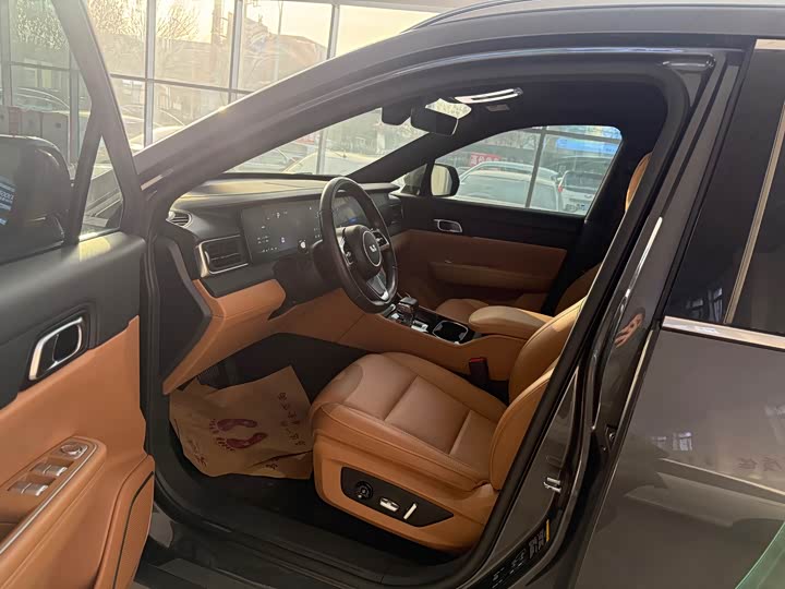 Фото 2 - LiXiang One