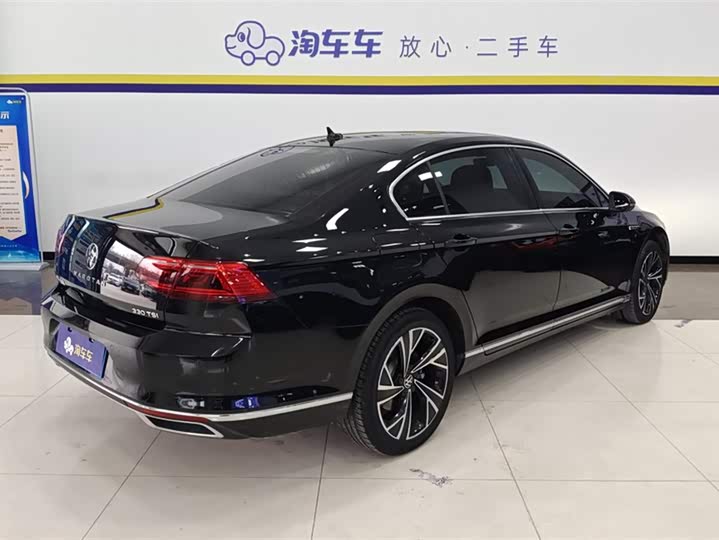 Фото 3 - Volkswagen Magotan