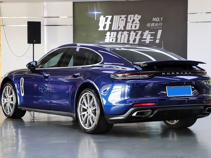 Фото 5 - Porsche Panamera