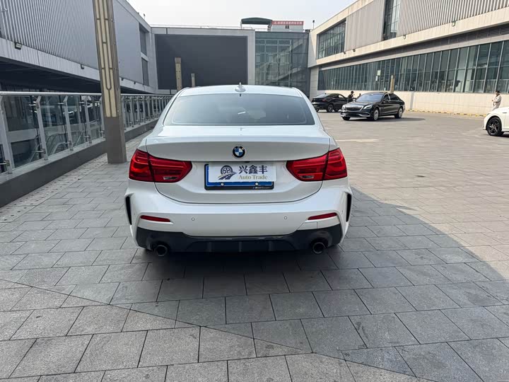 Фото 8 - BMW 1 Series