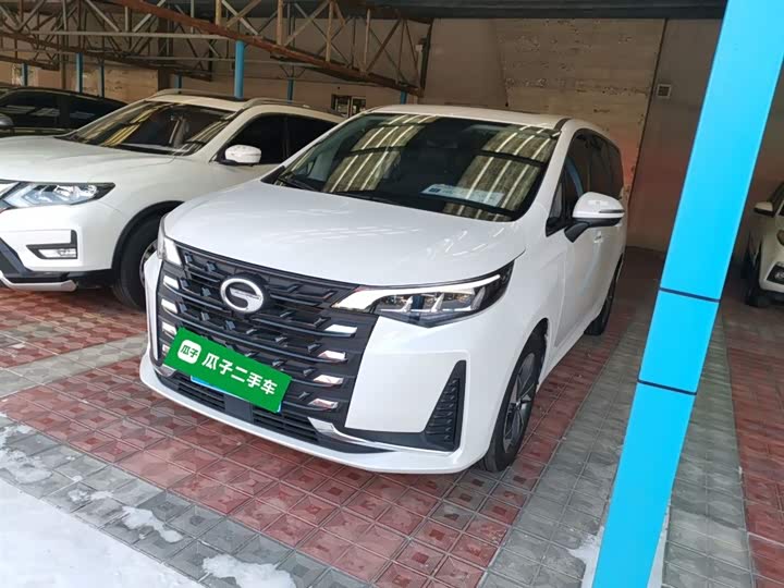 Фото 2 - GAC Trumpchi M6