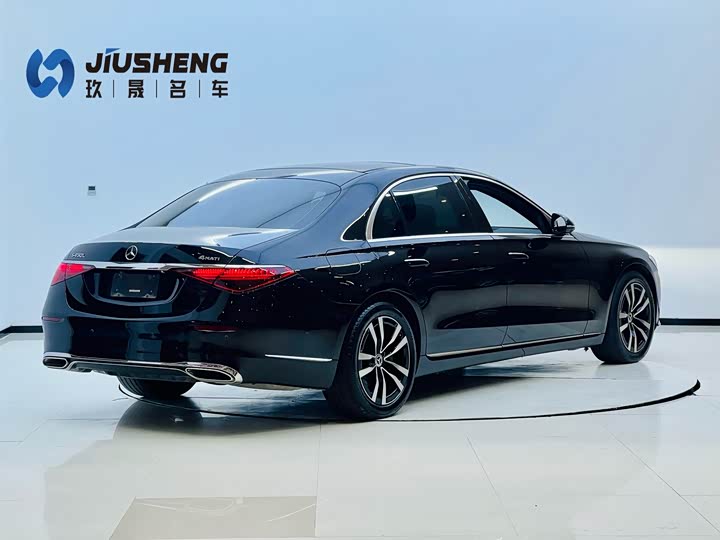 Фото 5 - Mercedes-Benz S-Class