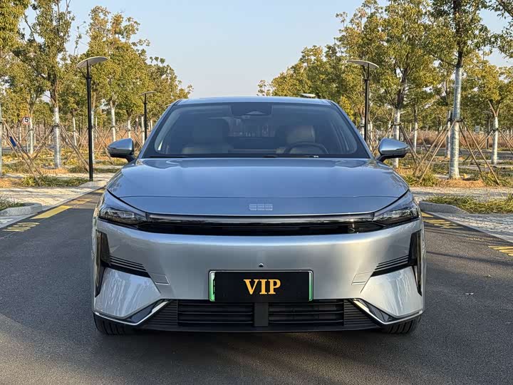 Фото 2 - Geely Galaxy L6