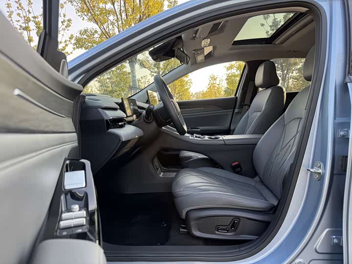 Фото 9 - Geely Galaxy L6