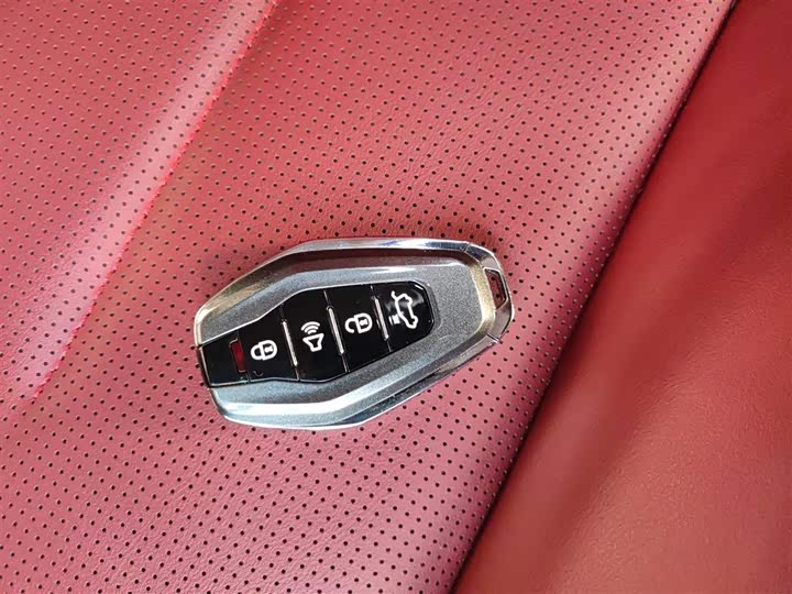 Фото 9 - Jetour X70