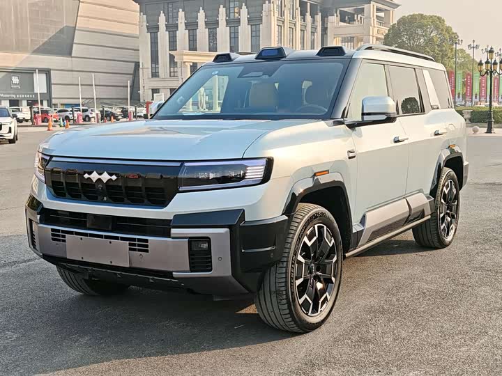 Фото 1 - BYD FangChengBao Leopard 8