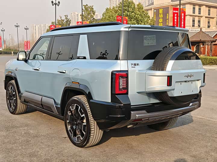 Фото 7 - BYD FangChengBao Leopard 8