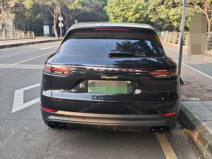 Фото 6 - Porsche Cayenne Hybrid