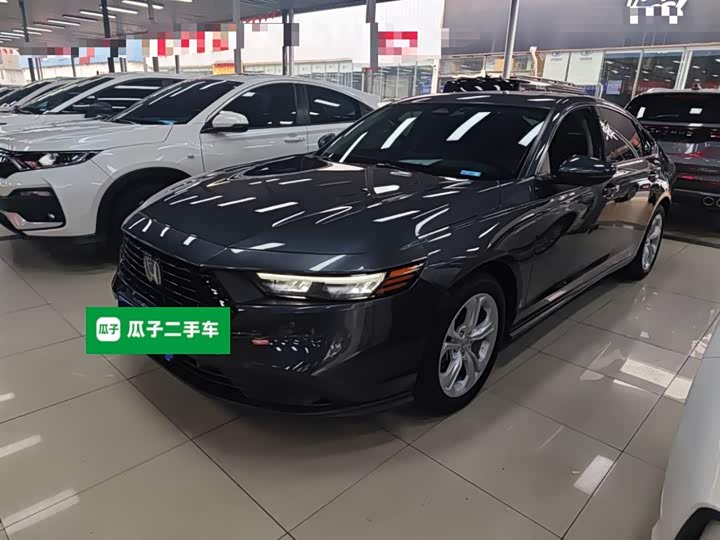 Фото 2 - Honda Accord