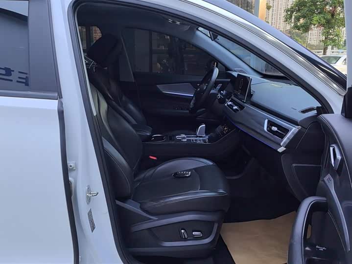 Фото 8 - Chery Tiggo 8